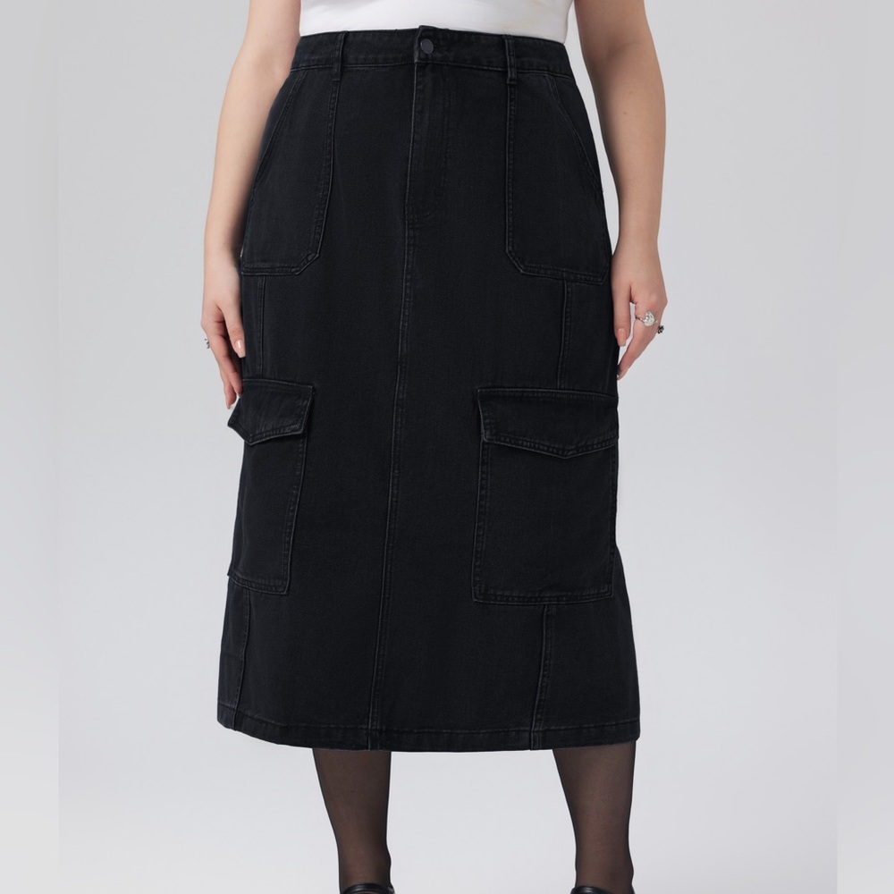Cider Black Cargo Midi Skirt NWT